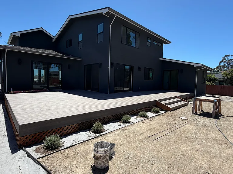565 Seymour St — Photo 17