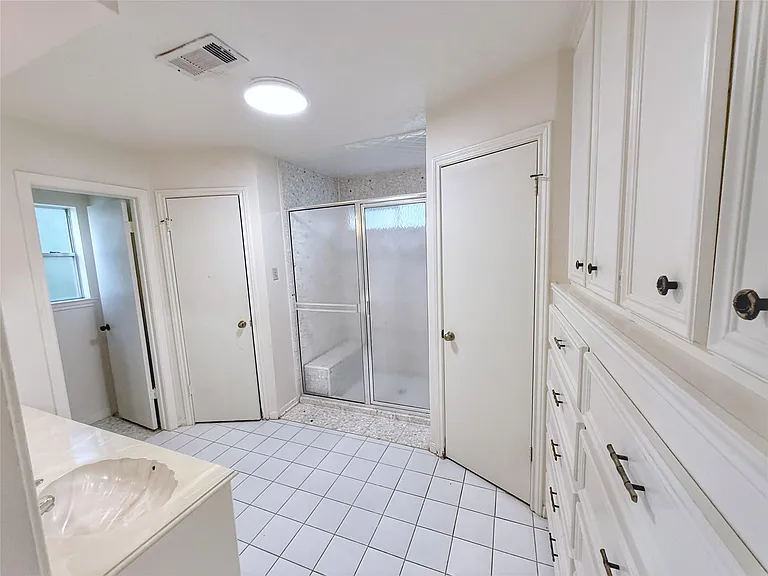 13103 Holston Hills Dr — Photo 14