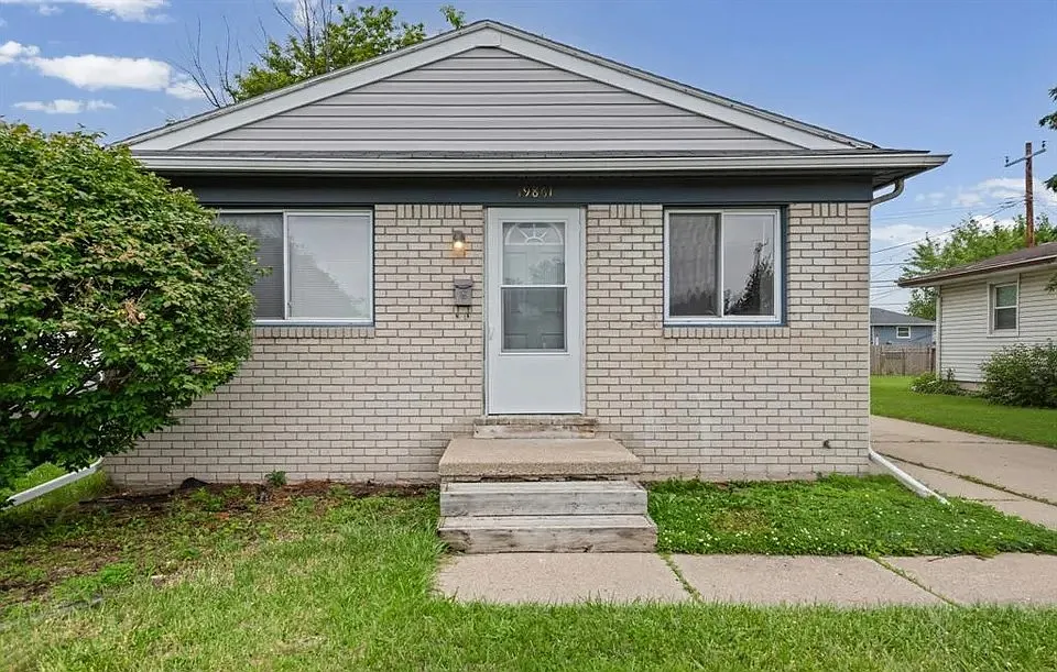 3 bed, 960 sqft, $1,550 — Photo 1