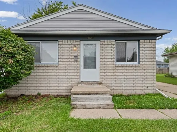 19861 Vermander Ave, Clinton Township, MI 48035
