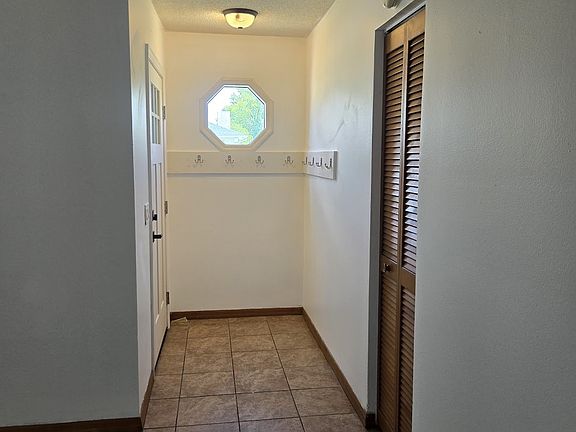 5th image of 5960 SE 42nd Ave