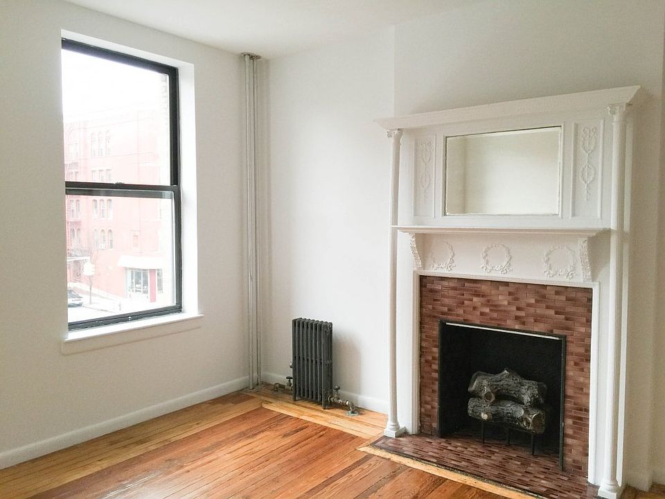 1st image of 1949 A C Powell Blvd APT C3