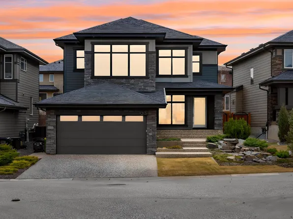 1313 Hainstock Way SW, Edmonton, AB T6W 3B6
