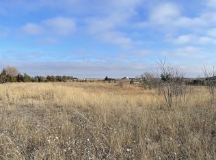 800 S Yucca Path, Garden City, KS 67846