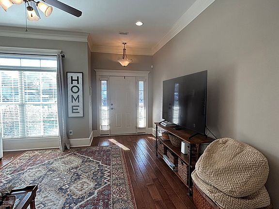2nd image of 318 Gwinnett Pl