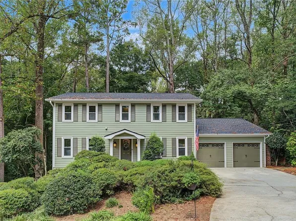3268 Indian Valley Trl, Atlanta, GA 30341