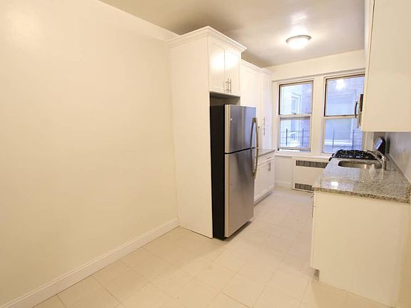 5th image of 4750 41st St APT 1A