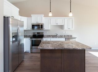 2749 Divide St W, West Fargo, ND 58078