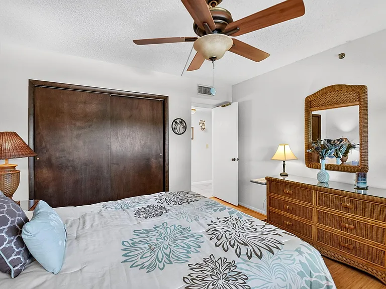 3425 Via Poinciana #201 — Photo 30
