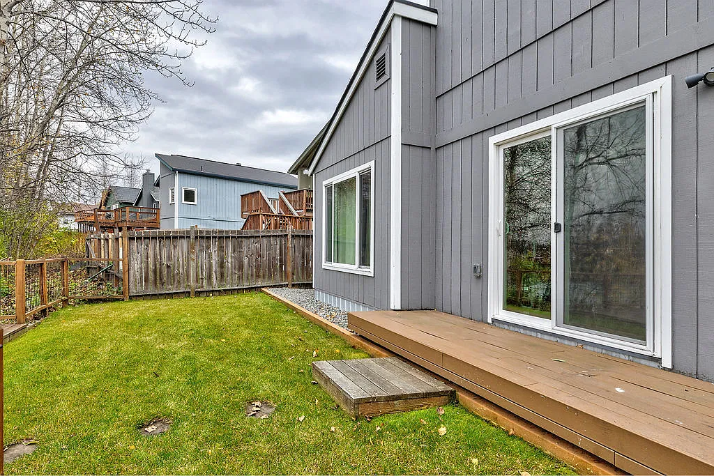 3 bed, 2.5 bath, 1796 sqft, $3,500 — Photo 3