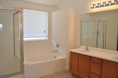 5th image of 5834 Buckwood Mote St