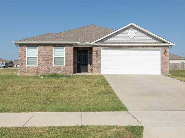 2701 Bauer St, Pea Ridge, AR 72751