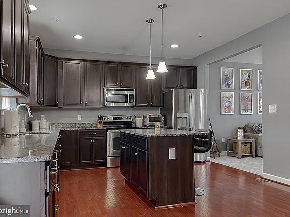 2nd image of 20953 Branchwood Ct