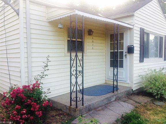 3rd image of 4076 W 143rd St