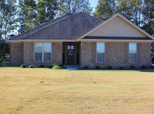 2008 Landcaster Ct, Deatsville, AL 36022