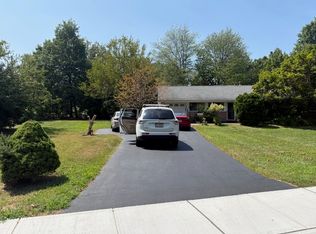1 Kingsley Rd, Kendall Park, NJ 08824