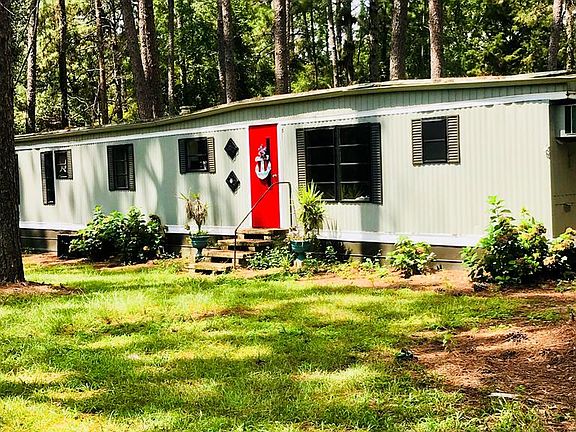 3rd image of 7960 Lakeshore Dr