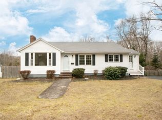 67 Vineyard Rd, Bridgewater, MA 02351
