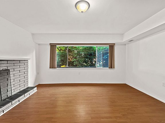2nd image of 8975 Cook Cres