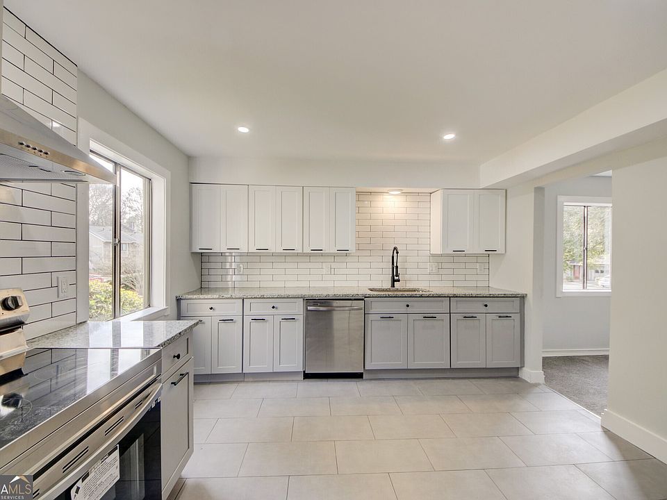 1st image of 2891 Torreya Way SE