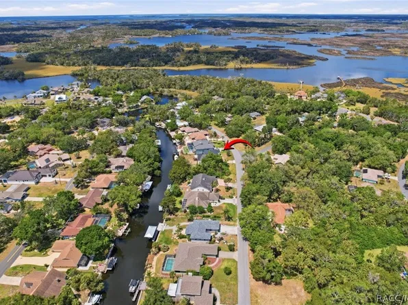 11870 W Waterway Dr, Homosassa, FL 34448