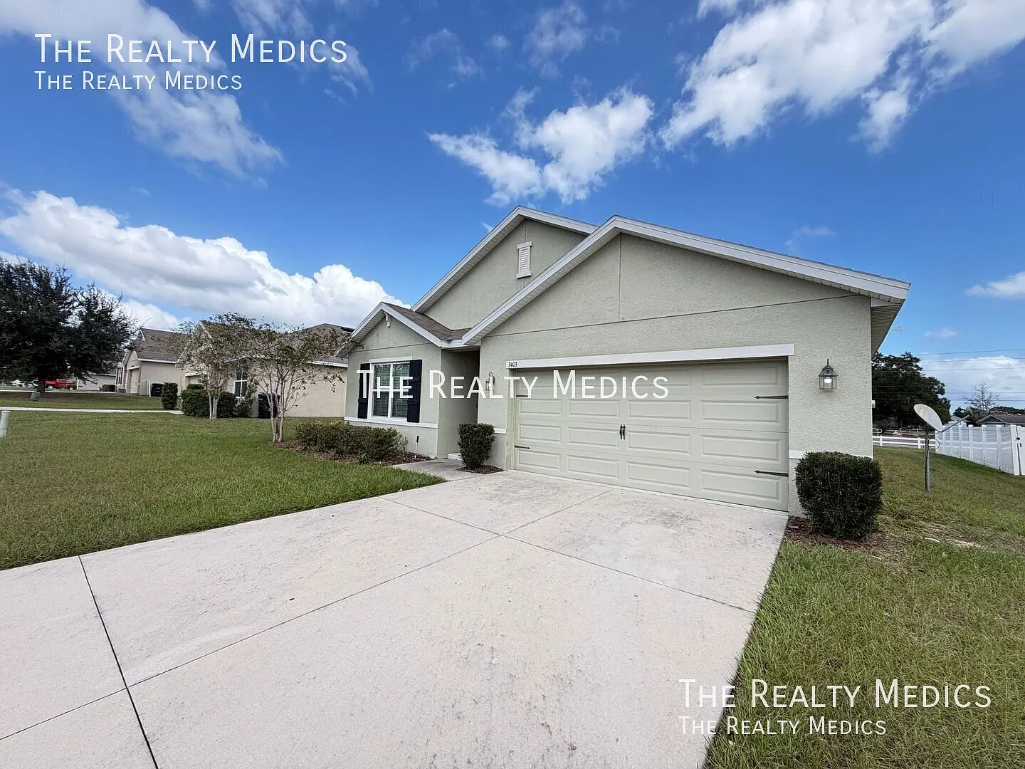 More Room to Live. More Space to Make It Yours. Pet Friendly | Spacious 4-Bedroom Home in Beverly... — Photo 4