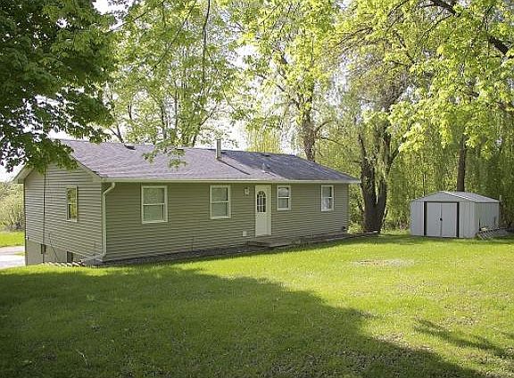 4th image of 46370 Barbara Ln