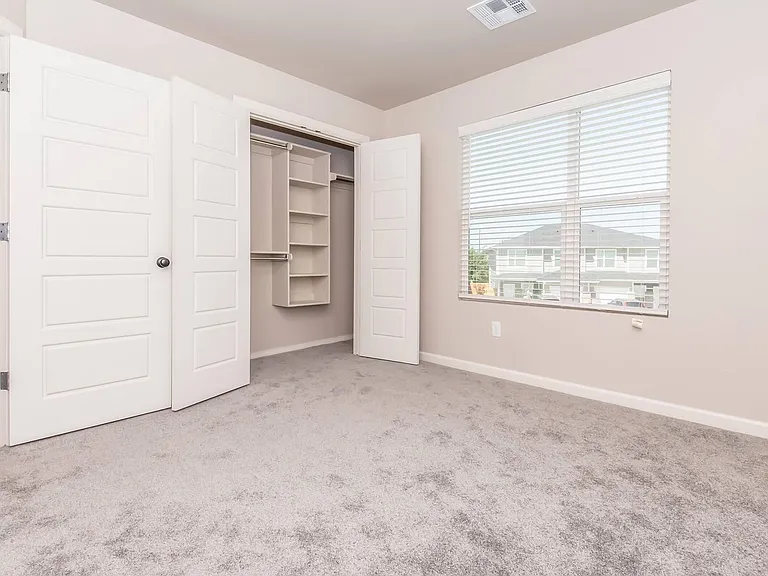 7715 Owen Ln — Photo 15