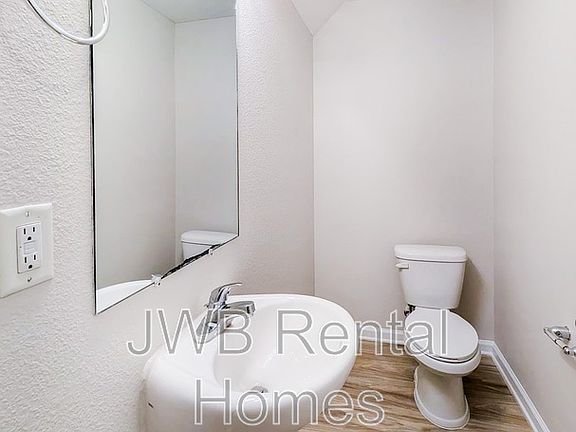 5th image of 8493 McGirts Village Ln