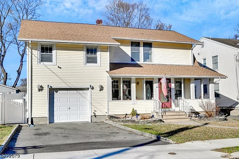 12 Hamilton St photo 1