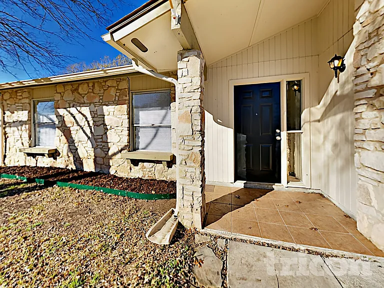 8415 Glen Echo — Photo 4