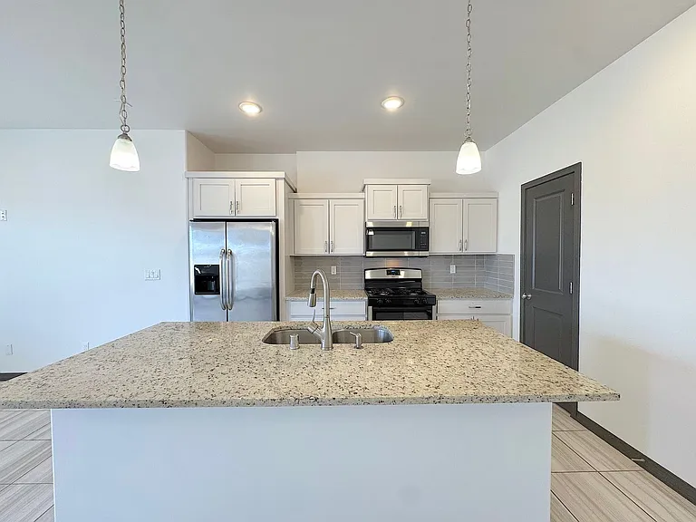 121 Alamito Creek Ave — Photo 8