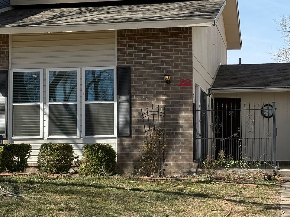 1st image of 23 Cherrywood Sq #23