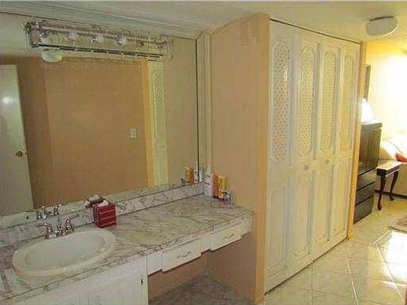 MASTER BATH SPA
