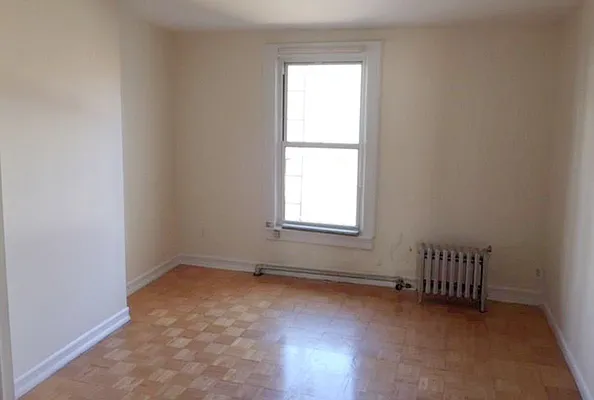 Rented by A P Realty Group NY LTD | media 21