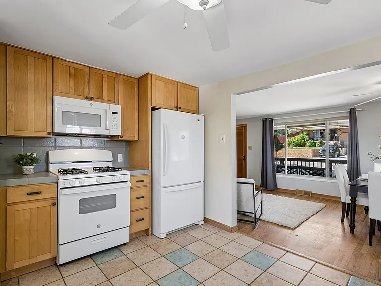 13906 W 7th Ave — Photo 10