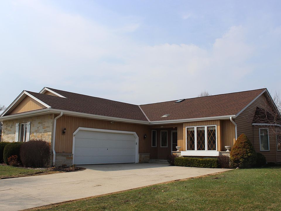 1st image of 4544 W Maplewood Dr #37