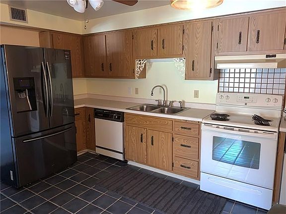 3rd image of 3 Alta Vita Dr APT 401