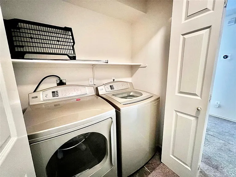 1157 Kentra Dr — Photo 15