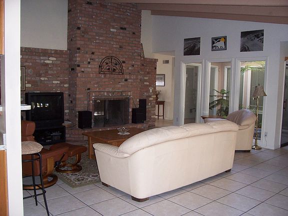 3rd image of 4920 E Ludlow Dr