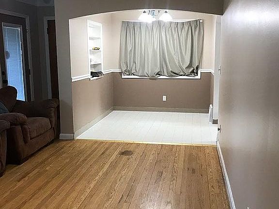 Living room/ dining room