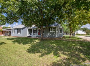 1210 Lisbon St, Castroville, TX 78009