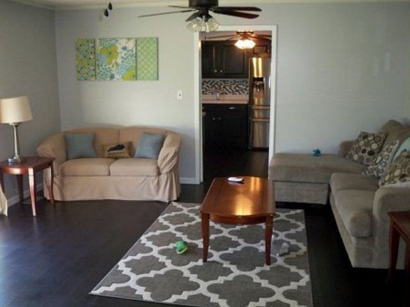 4th image of 2562 Country Club Dr