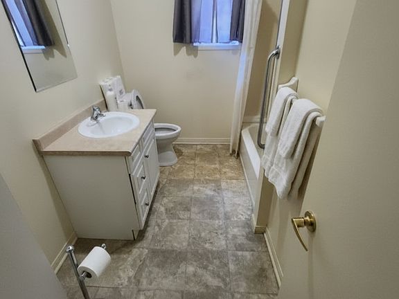 4th image of 8 Sykes St S #7