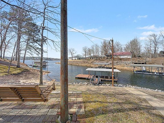 2nd image of 922 County Road 3926