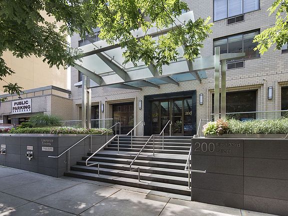 4th image of 200 E 33rd St APT 29G