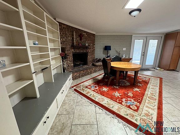 5th image of 1505 W Riverside Dr