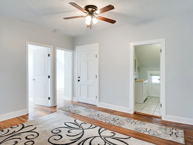 457 E Brandeis Ave #1 — Photo 8