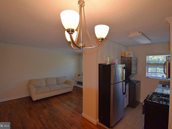 3rd image of 2241 Farrington Ave APT 303