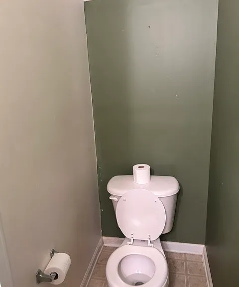 9592 Lakeview Cir — Photo 14